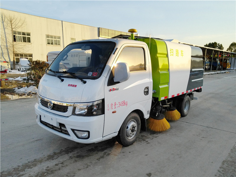 東風(fēng)途逸掃路車（2方）