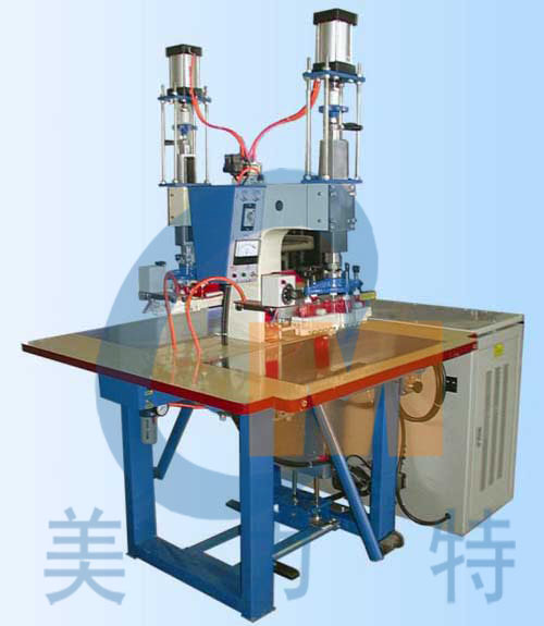 防滑墊壓邊切邊機   防滑墊壓邊切邊機設(shè)備