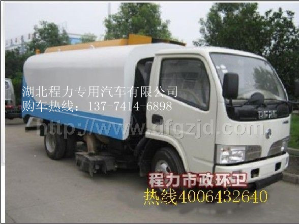 東方掃路車(chē) 掃路車(chē)價(jià)格 掃路車(chē)廠(chǎng)家 道路清掃車(chē)