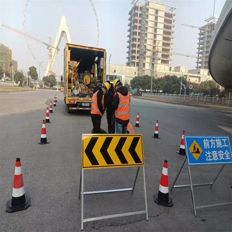 南京玄武區(qū)后宰門清淤修復管道 管道檢測 污水管道蛙人潛水封堵