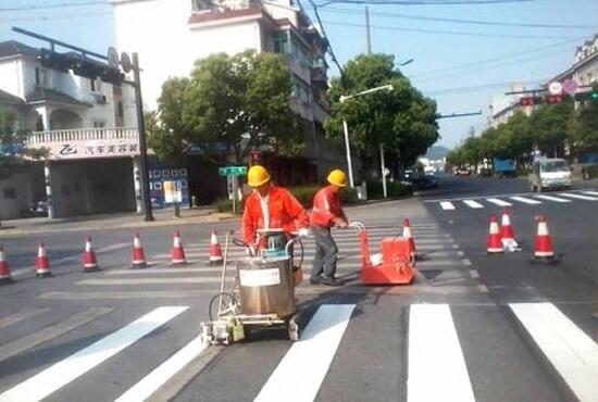 河北石家莊華歐馬路劃線漆 道路劃線 車位劃線超長質保