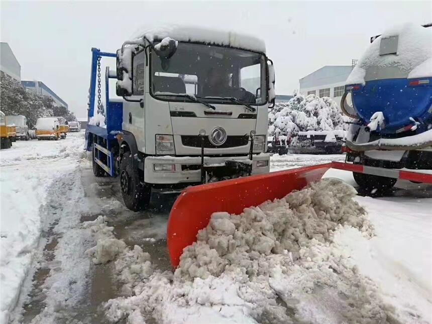 林芝地區(qū)除雪車(chē)-程力掃雪車(chē)-生產(chǎn)廠家
